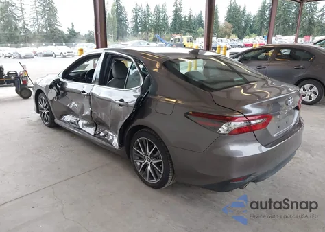 2023 Toyota Camry Xle Hybrid z USA, uszkodzony, nr VIN 4T1F31AK5PU607727